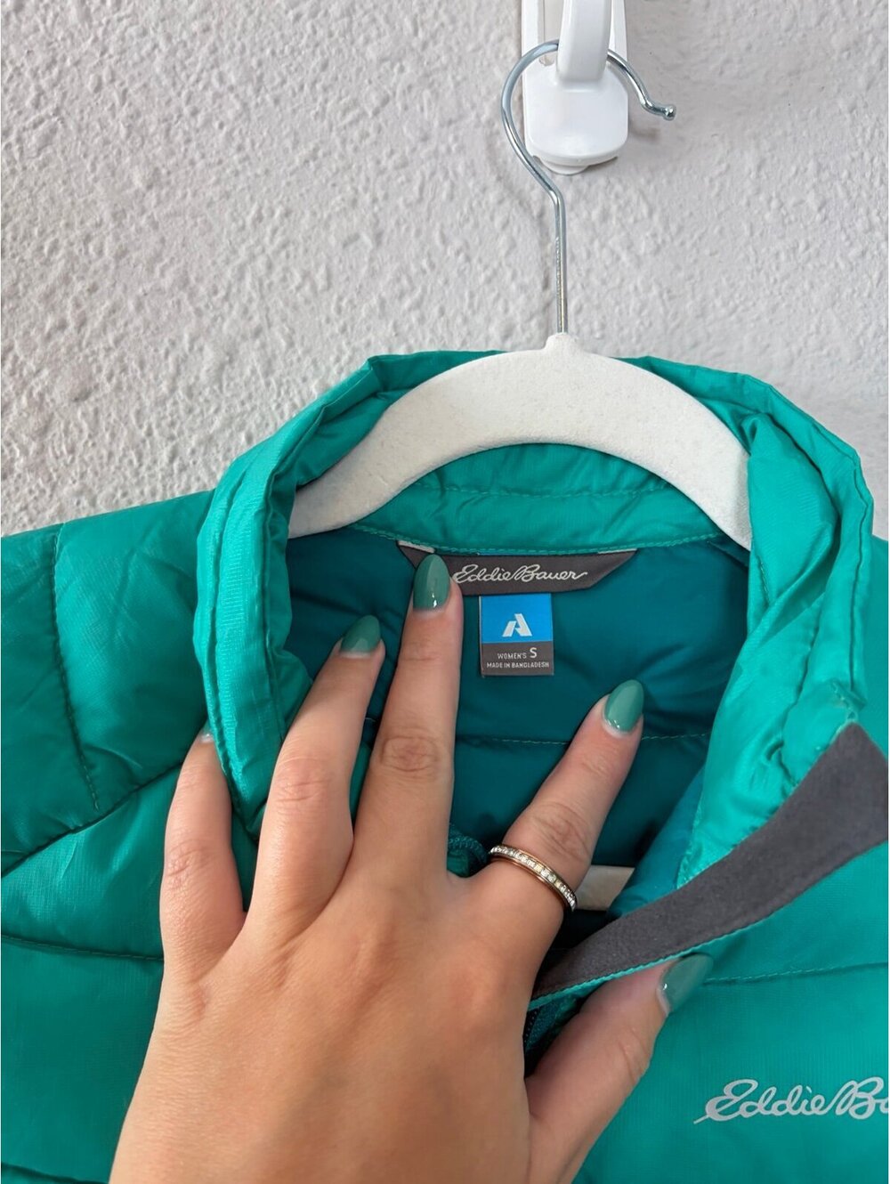NWT Eddie Bauer Women's FirstAscent Downlight StormDown 800 Fill Vest Emerald Gr - Picture 2 of 5